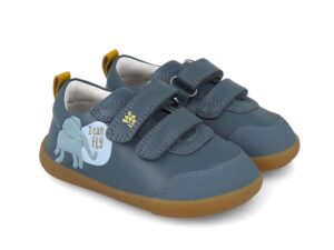 zapato infantil respetuoso Garvalín azul vista lateral hacia frontal