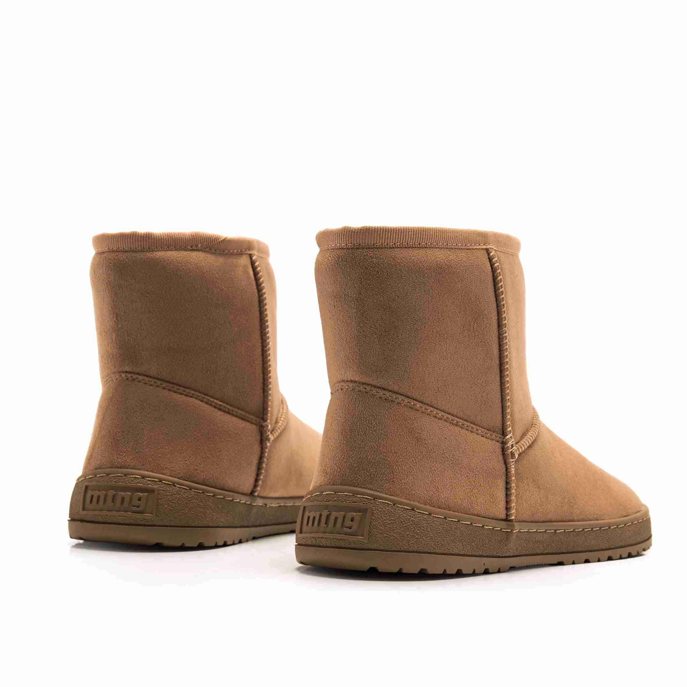 bota barefoot vegana mujer Mustang NUEZ topo tipo UGG vista trasera