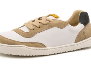 Vista lateral de zapatillas barefoot de piel para hombre y mujer con serraje marrón