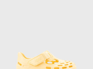 sandalias tipo zueco cangrejera Igor Tijuca vainilla