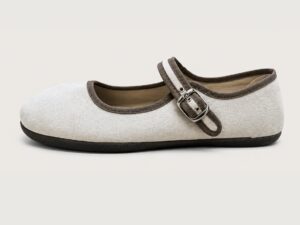 Merceditas barefoot veganas Batilas beige con hebilla