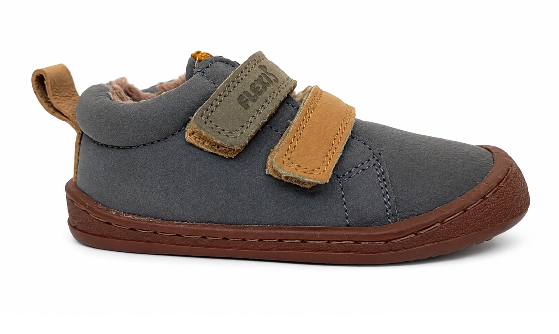Zapato barefoot infantil Flexi Nens gris con velcro y suela flexible marrón vista lateral