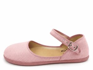 Mercedita barefoot rosa Batilas para mujer con cierre de hebilla y suela flexible.