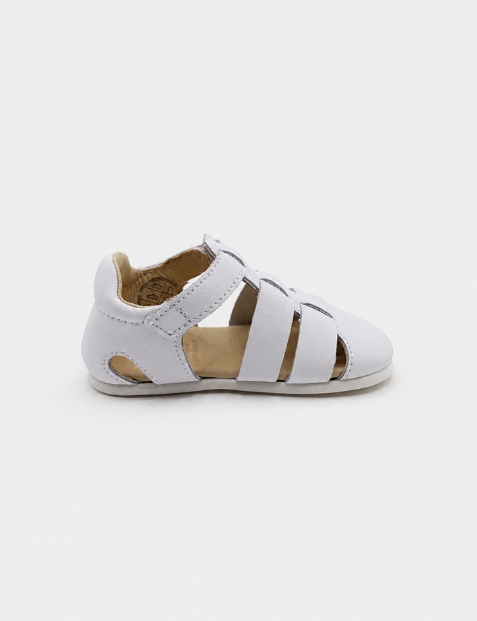 Sandalia cangrejera barefoot para niño y niña Flexinens modelo 26H en piel blanca con cierre de velcro y suela flexible vista lateral interna