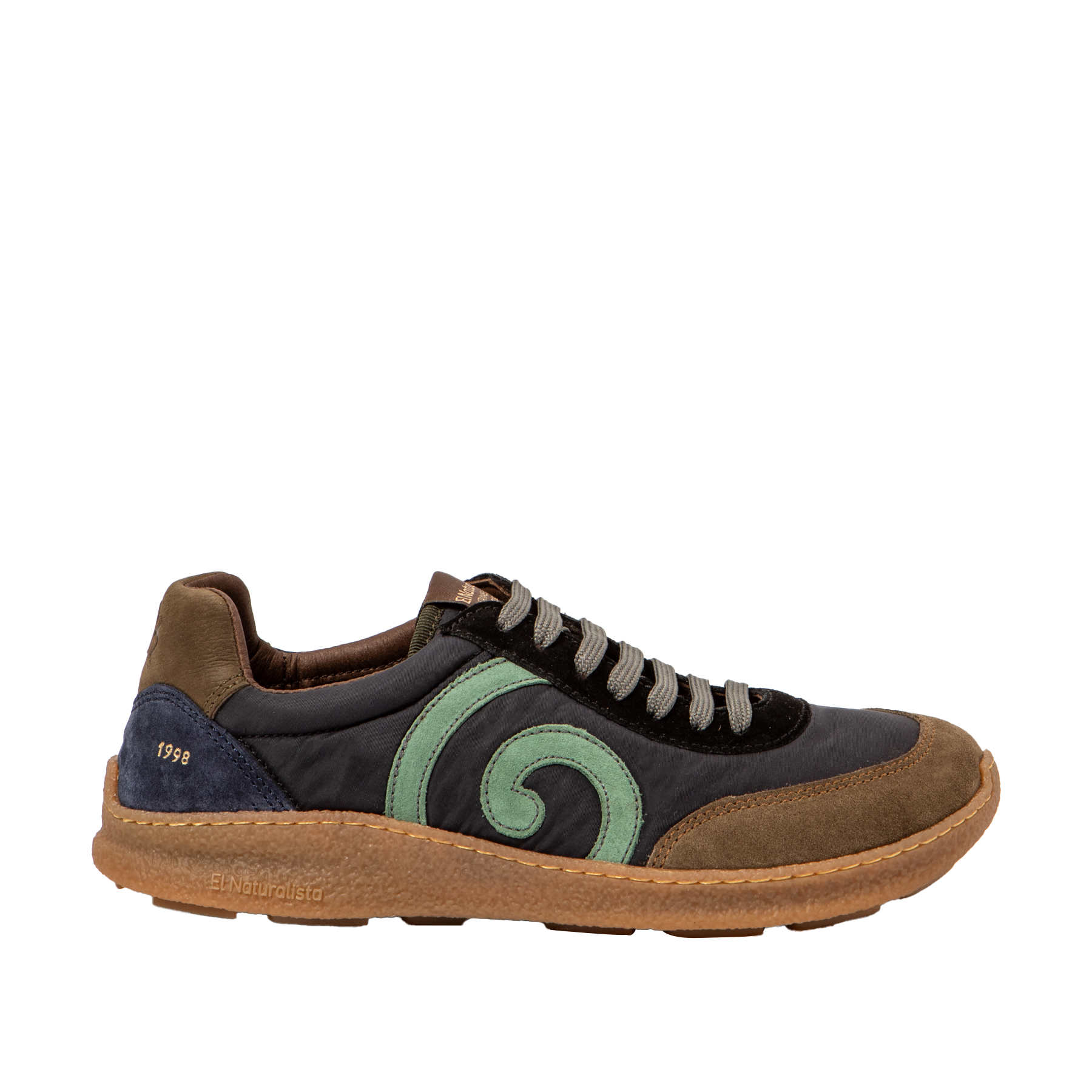 Vista lateral de la zapatilla barefoot El Naturalista Oroel Multi Material Black.