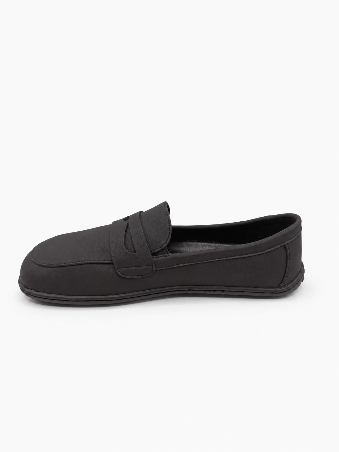 mocasin negro barefoot