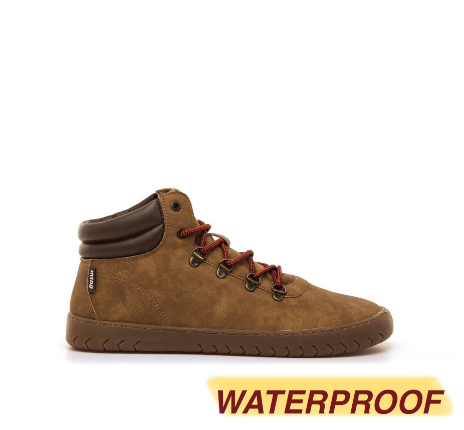 Botín barefoot vegano Mustang Free estilo trekking color camel con cordones - vista lateral