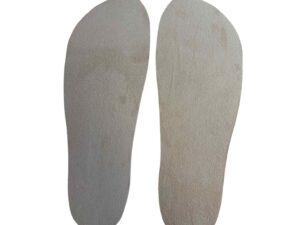 Plantilla barefoot viscolátex de 6 mm con forma anatómica y amortiguación zero drop.