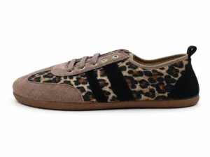 apatillas barefoot Batilas de mujer en estampado leopardo (animal print), serraje y textil, suela flexible de 5 mm y cero drop, vista lateral